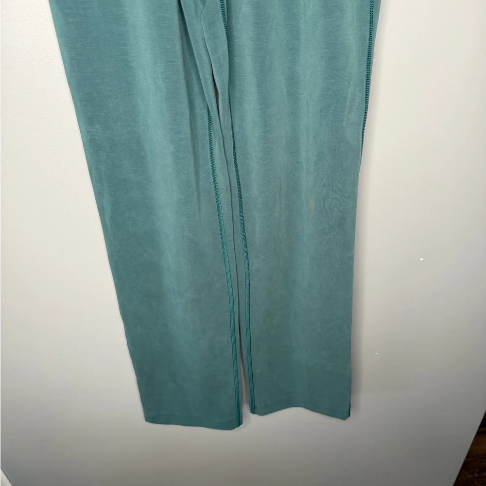 Lululemon Softstreme High-Rise Pant *Regular - Storm Teal - Picture 5 of 9